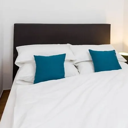Valeria 4 Bedroom شقة *
